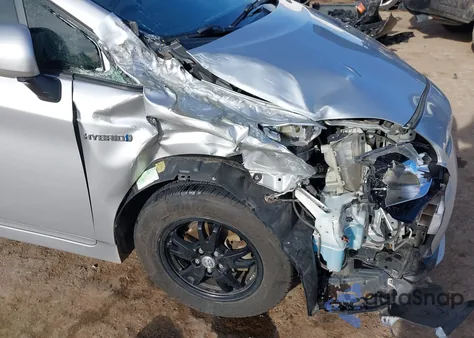 2013 Toyota Prius Two z USA, uszkodzony, nr VIN JTDKN3DU7D1643566